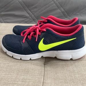 Nike flex experience shows